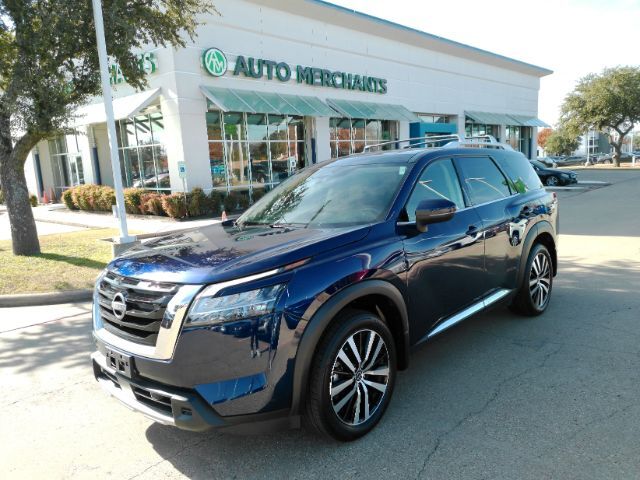 2024 Nissan Pathfinder Platinum FWD