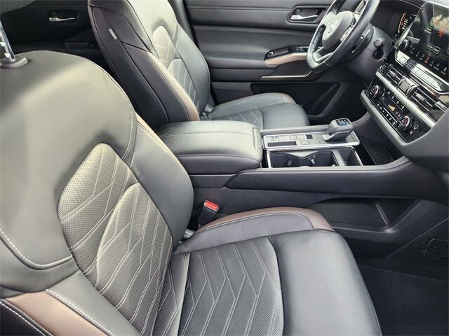 2024 Nissan Pathfinder Platinum Grapevine TX