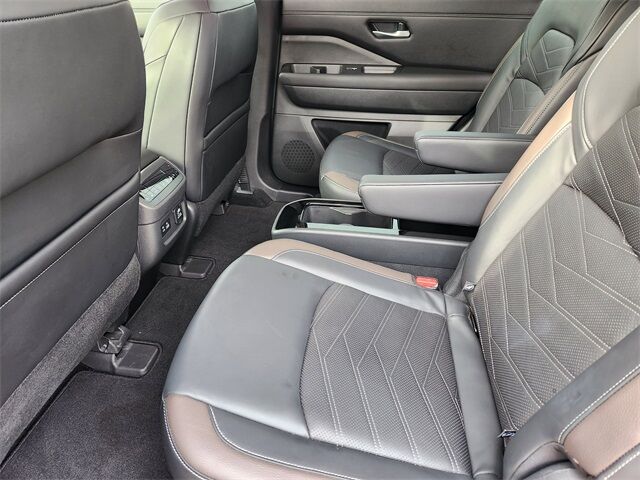 2024 Nissan Pathfinder Platinum Grapevine TX