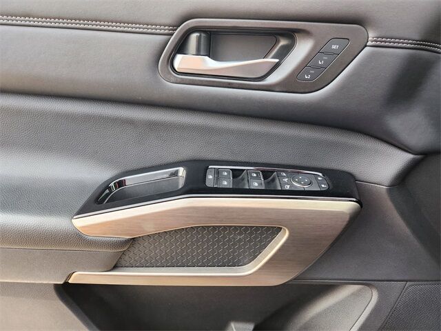 2024 Nissan Pathfinder Platinum Grapevine TX