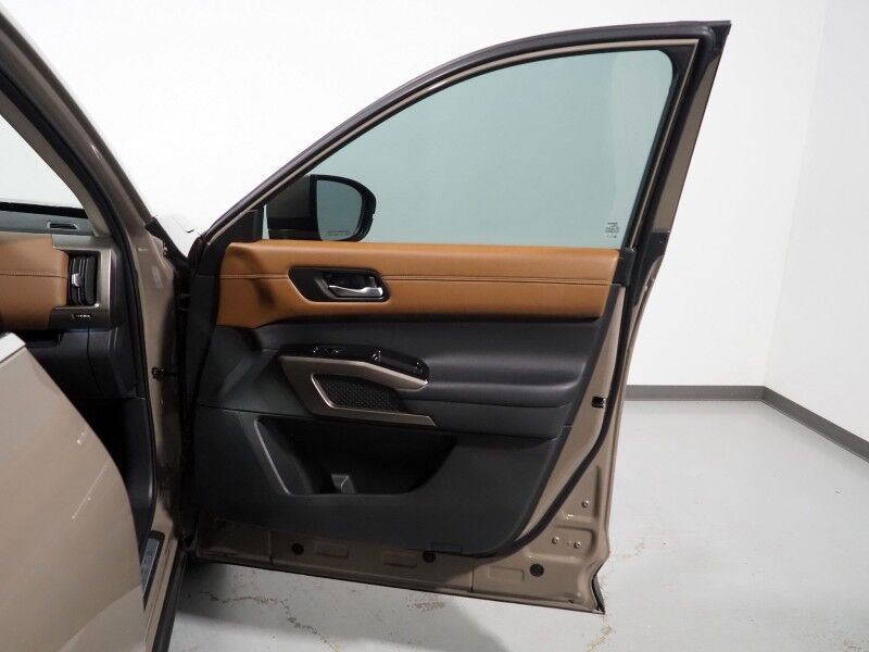 2024 Nissan Pathfinder Platinum *HEADS-UP DISPLAY, NAVIGATION, ADAPTIVE CRUISE, SAFETY ALERTS, 360 VIEW CAMERAS, COLOR TOUCHSCREEN, PANORAMA MOONROOF, LEATHER, CLIMATE SEATS, HEATED STEERING, 2ND ROW CAPTAIN'S, BOSE, WIRELESS CHARGING, ANDROID & APPLE Round Rock TX