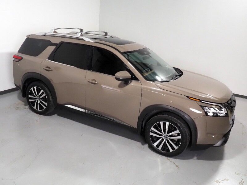 2024 Nissan Pathfinder Platinum *HEADS-UP DISPLAY, NAVIGATION, ADAPTIVE CRUISE, SAFETY ALERTS, 360 VIEW CAMERAS, COLOR TOUCHSCREEN, PANORAMA MOONROOF, LEATHER, CLIMATE SEATS, HEATED STEERING, 2ND ROW CAPTAIN'S, BOSE, WIRELESS CHARGING, ANDROID & APPLE Round Rock TX