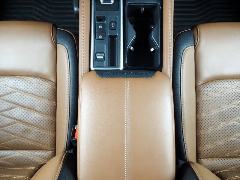 2024 Nissan Pathfinder Platinum *HEADS-UP DISPLAY, NAVIGATION, PROPILOT ASSIST, ADAPTIVE CRUISE, SAFETY ALERTS, 360 VIEW CAMERAS, PANORAMA MOONROOF, SEMI-ANILINE LEATHER, HEATED SEATS/STEERING, 2ND ROW CAPTAIN'S, REMOTE START, BOSE, WIRELESS CHARGING Round Rock TX