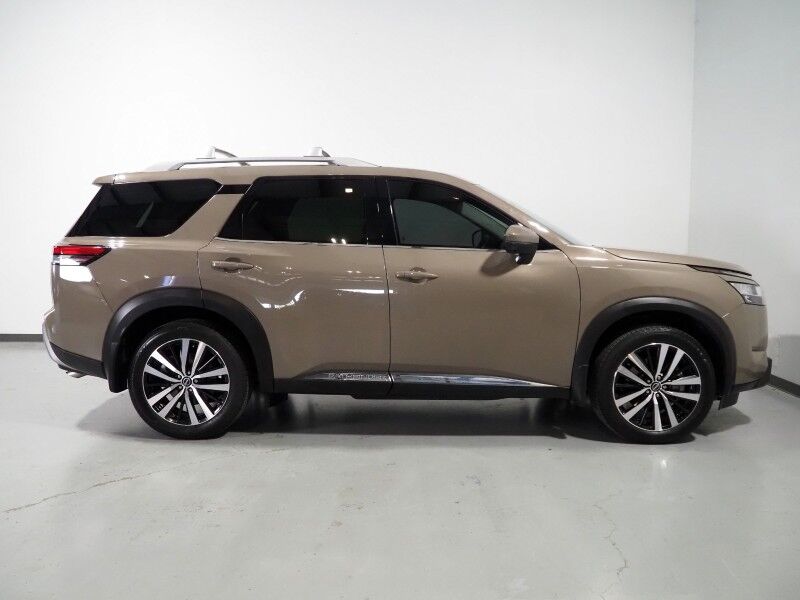 2024 Nissan Pathfinder Platinum *HEADS-UP DISPLAY, NAVIGATION, PROPILOT ASSIST, ADAPTIVE CRUISE, SAFETY ALERTS, 360 VIEW CAMERAS, PANORAMA MOONROOF, SEMI-ANILINE LEATHER, HEATED SEATS/STEERING, 2ND ROW CAPTAIN'S, REMOTE START, BOSE, WIRELESS CHARGING Round Rock TX
