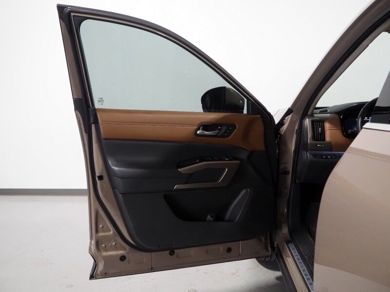2024 Nissan Pathfinder Platinum *HEADS-UP DISPLAY, NAVIGATION, PROPILOT ASSIST, ADAPTIVE CRUISE, SAFETY ALERTS, 360 VIEW CAMERAS, PANORAMA MOONROOF, SEMI-ANILINE LEATHER, HEATED SEATS/STEERING, 2ND ROW CAPTAIN'S, REMOTE START, BOSE, WIRELESS CHARGING Round Rock TX