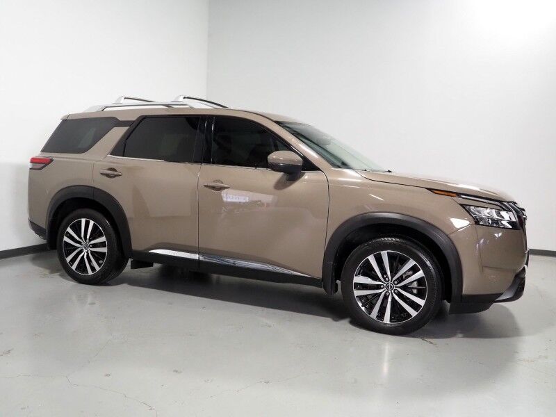 2024 Nissan Pathfinder Platinum *HEADS-UP DISPLAY, NAVIGATION, PROPILOT ASSIST, ADAPTIVE CRUISE, SAFETY ALERTS, 360 VIEW CAMERAS, PANORAMA MOONROOF, SEMI-ANILINE LEATHER, HEATED SEATS/STEERING, 2ND ROW CAPTAIN'S, REMOTE START, BOSE, WIRELESS CHARGING