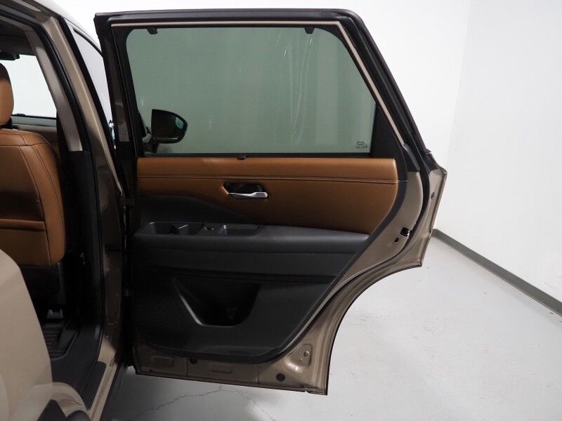 2024 Nissan Pathfinder Platinum *HEADS-UP DISPLAY, NAVIGATION, PROPILOT ASSIST, ADAPTIVE CRUISE, SAFETY ALERTS, 360 VIEW CAMERAS, PANORAMA MOONROOF, SEMI-ANILINE LEATHER, HEATED SEATS/STEERING, 2ND ROW CAPTAIN'S, REMOTE START, BOSE, WIRELESS CHARGING Round Rock TX