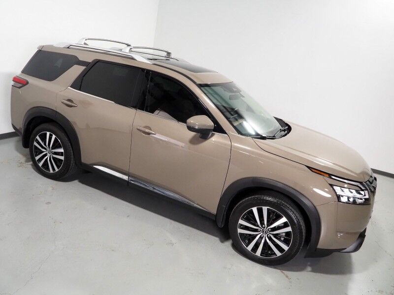 2024 Nissan Pathfinder Platinum *HEADS-UP DISPLAY, NAVIGATION, PROPILOT ASSIST, ADAPTIVE CRUISE, SAFETY ALERTS, 360 VIEW CAMERAS, PANORAMA MOONROOF, SEMI-ANILINE LEATHER, HEATED SEATS/STEERING, 2ND ROW CAPTAIN'S, REMOTE START, BOSE, WIRELESS CHARGING Round Rock TX