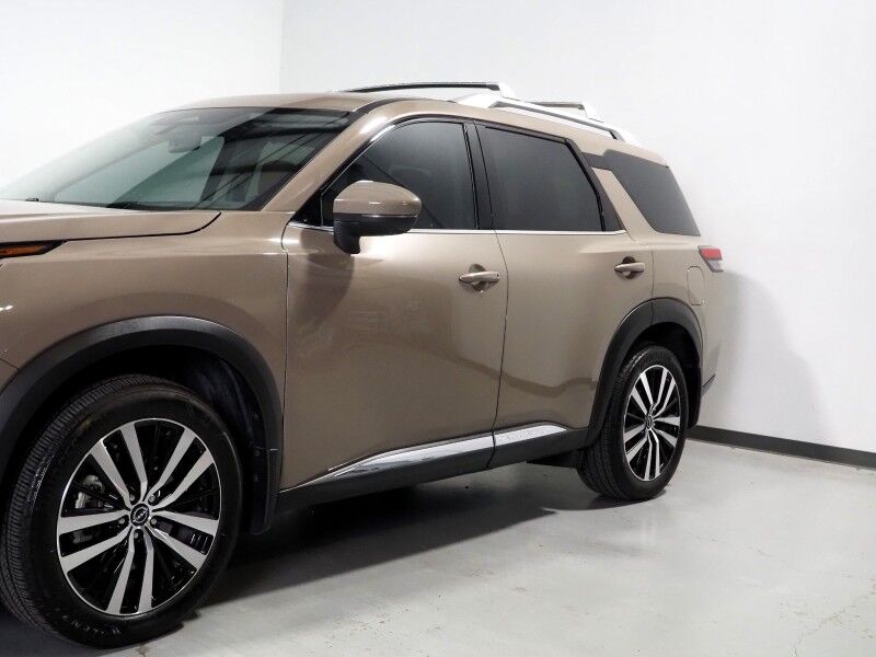 2024 Nissan Pathfinder Platinum *HEADS-UP DISPLAY, NAVIGATION, PROPILOT ASSIST, ADAPTIVE CRUISE, SAFETY ALERTS, 360 VIEW CAMERAS, PANORAMA MOONROOF, SEMI-ANILINE LEATHER, HEATED SEATS/STEERING, 2ND ROW CAPTAIN'S, REMOTE START, BOSE, WIRELESS CHARGING Round Rock TX