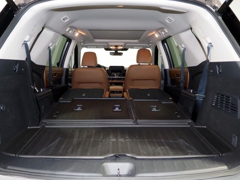 2024 Nissan Pathfinder Platinum *HEADS-UP DISPLAY, NAVIGATION, PROPILOT ASSIST, ADAPTIVE CRUISE, SAFETY ALERTS, 360 VIEW CAMERAS, PANORAMA MOONROOF, SEMI-ANILINE LEATHER, HEATED SEATS/STEERING, 2ND ROW CAPTAIN'S, REMOTE START, BOSE, WIRELESS CHARGING Round Rock TX