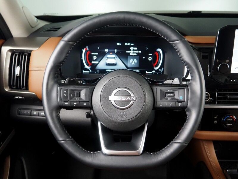 2024 Nissan Pathfinder Platinum *HEADS-UP DISPLAY, NAVIGATION, PROPILOT ASSIST, ADAPTIVE CRUISE, SAFETY ALERTS, 360 VIEW CAMERAS, PANORAMA MOONROOF, SEMI-ANILINE LEATHER, HEATED SEATS/STEERING, 2ND ROW CAPTAIN'S, REMOTE START, BOSE, WIRELESS CHARGING Round Rock TX