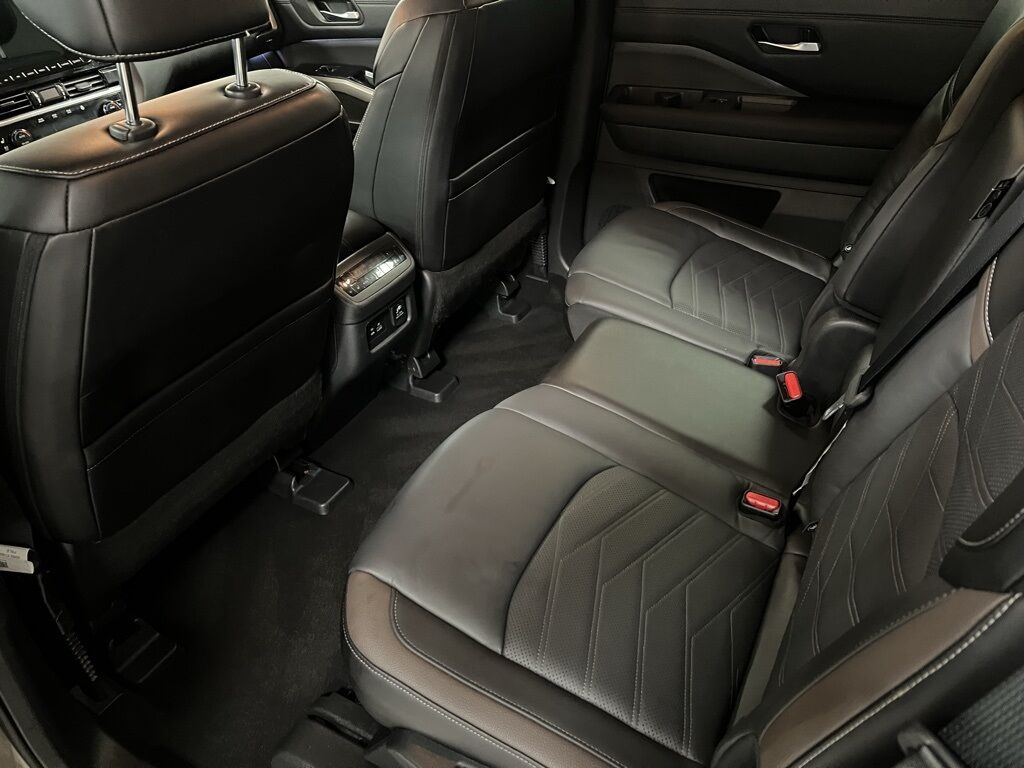 2024 Nissan Pathfinder Platinum Loveland CO