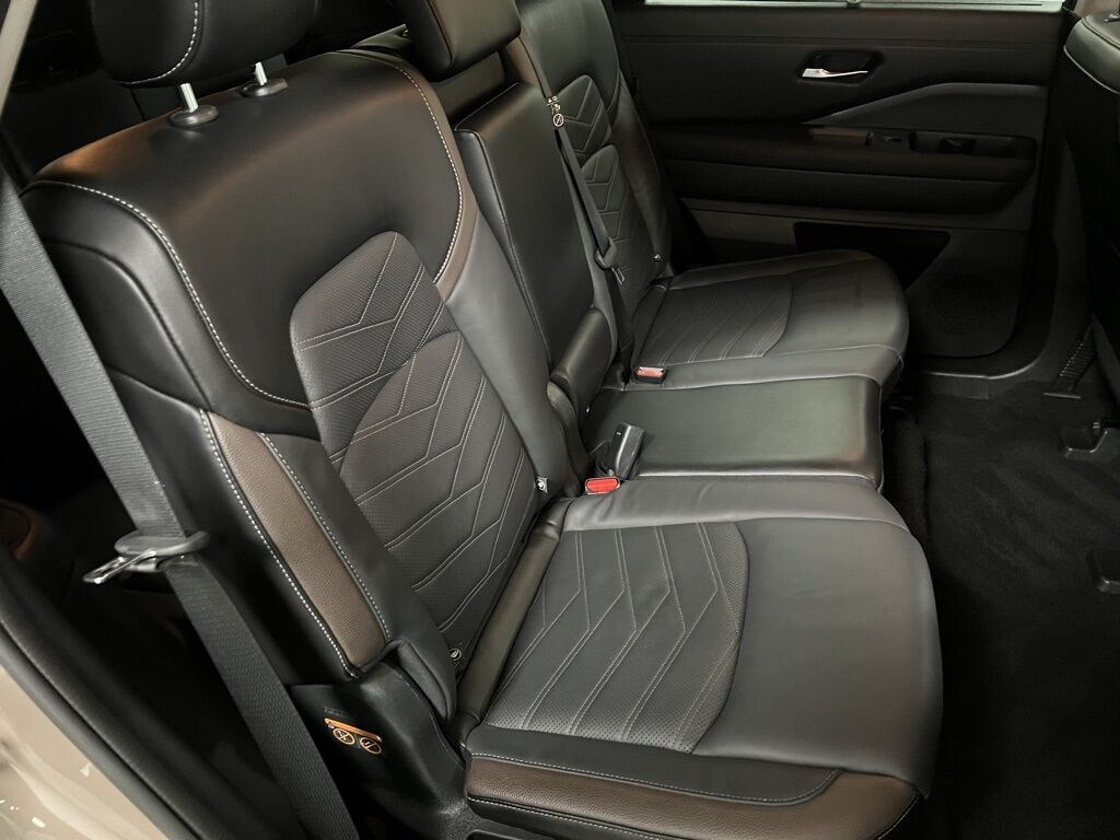 2024 Nissan Pathfinder Platinum Loveland CO