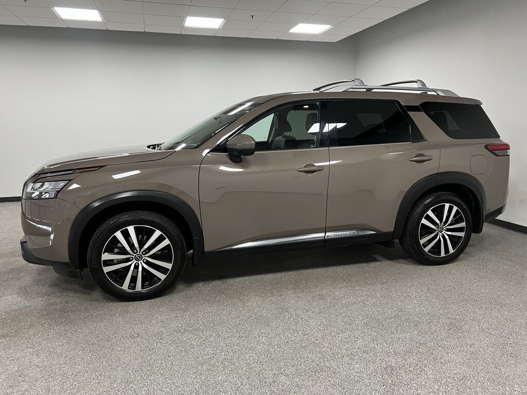 2024 Nissan Pathfinder Platinum Loveland CO