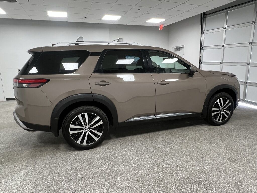 2024 Nissan Pathfinder Platinum Loveland CO