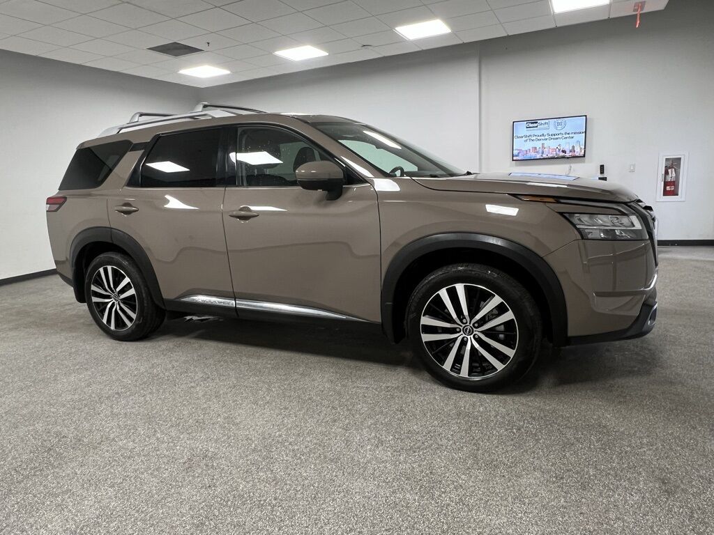 2024 Nissan Pathfinder Platinum Loveland CO