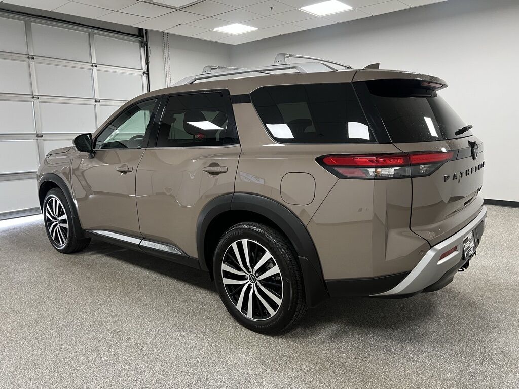 2024 Nissan Pathfinder Platinum Loveland CO