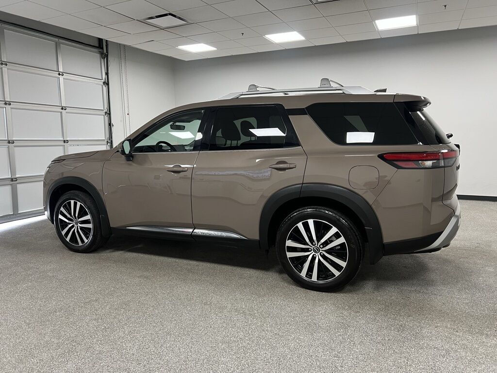 2024 Nissan Pathfinder Platinum Loveland CO