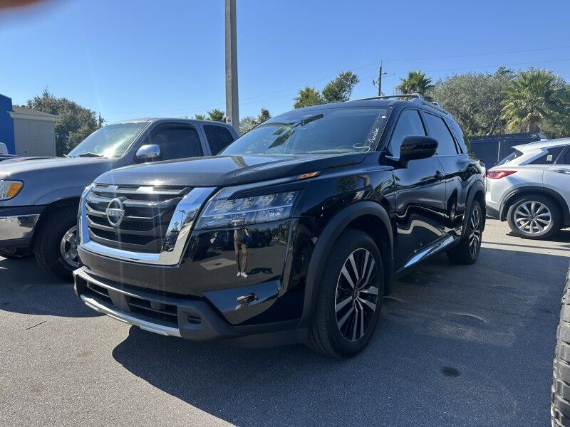 2024 Nissan Pathfinder Platinum