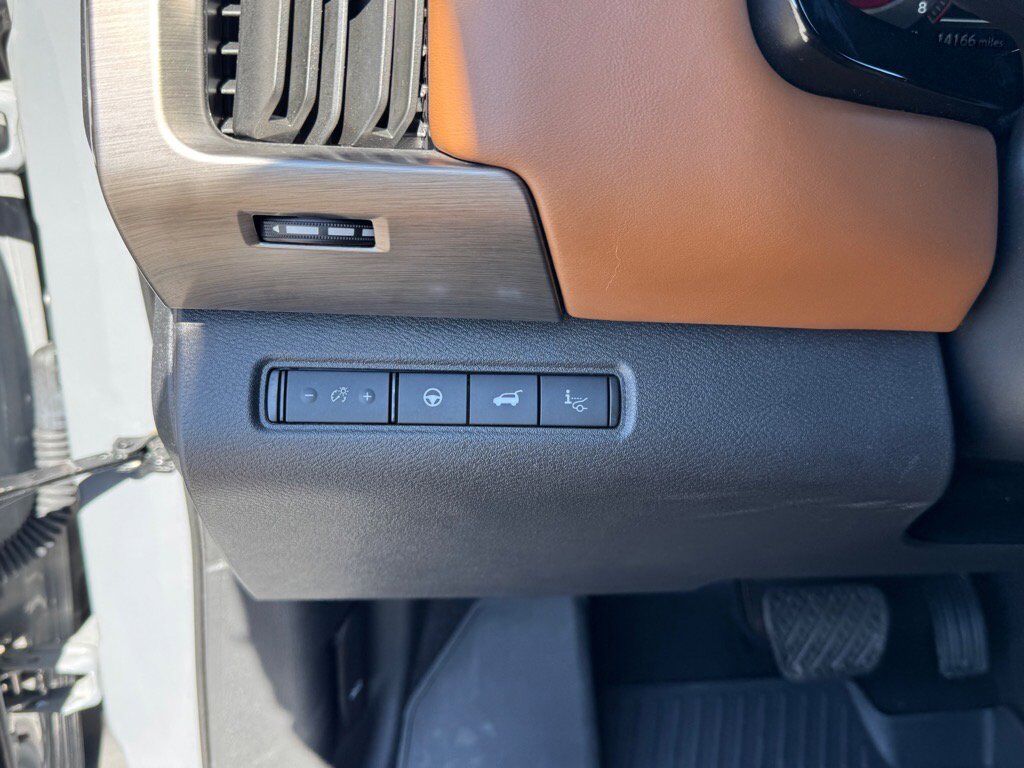 2024 Nissan Pathfinder Platinum Johnson City TN