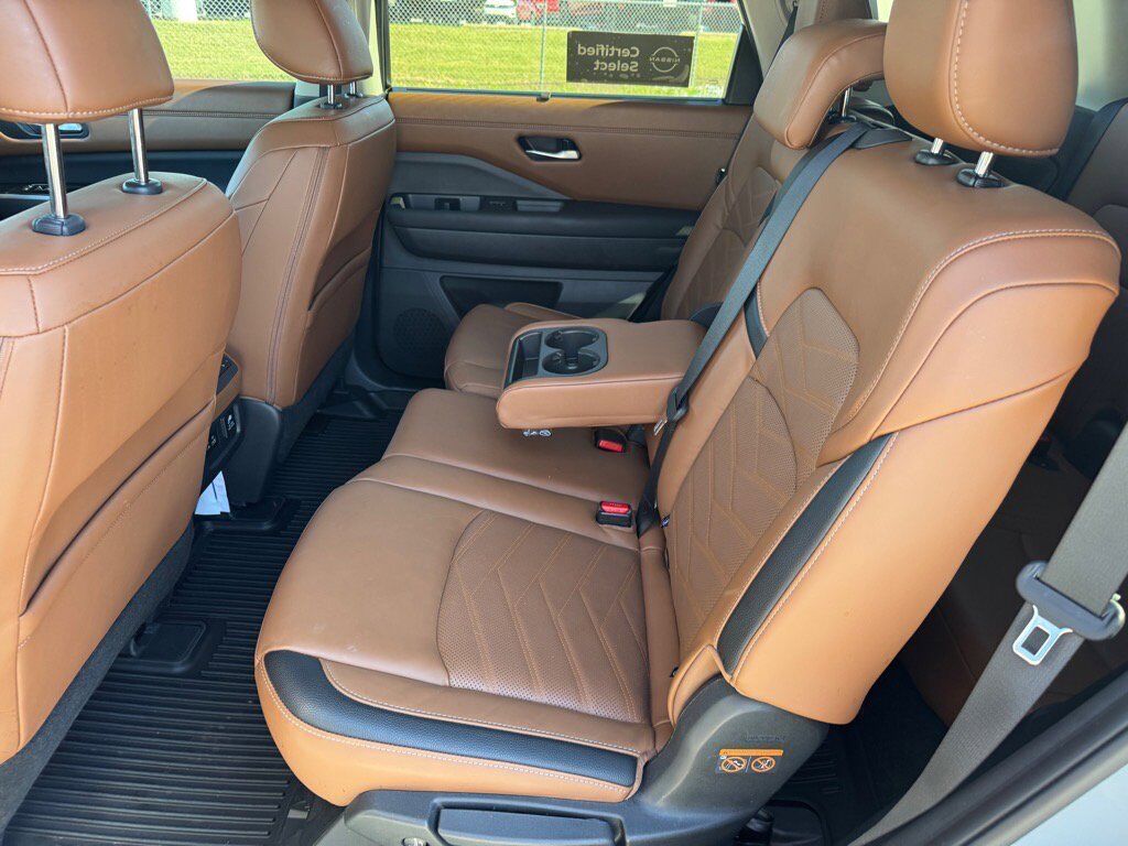 2024 Nissan Pathfinder Platinum Johnson City TN