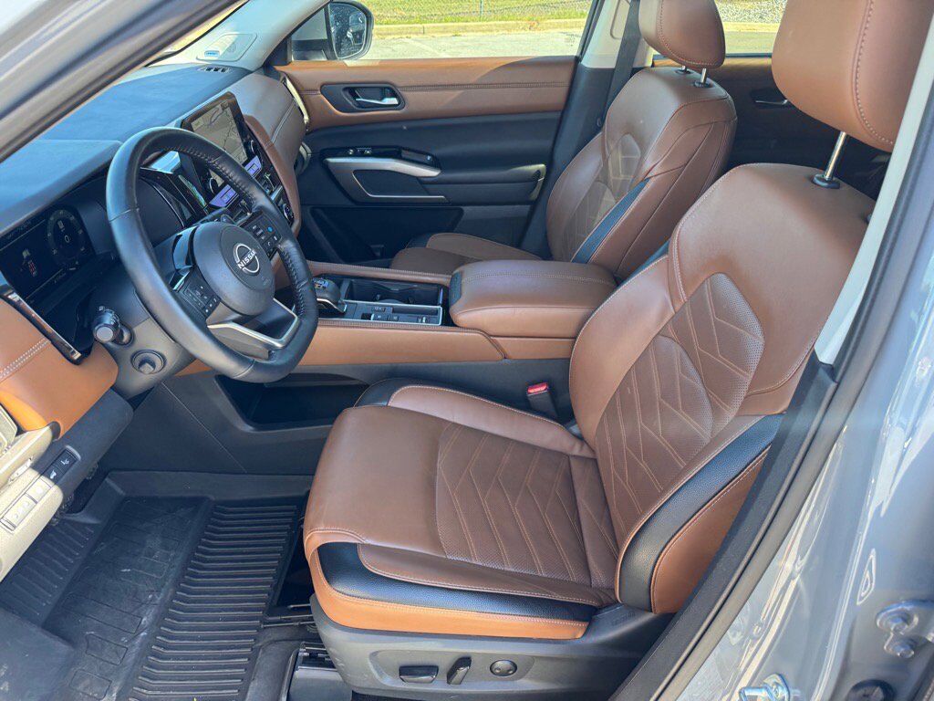 2024 Nissan Pathfinder Platinum Johnson City TN