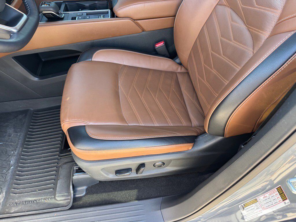 2024 Nissan Pathfinder Platinum Johnson City TN