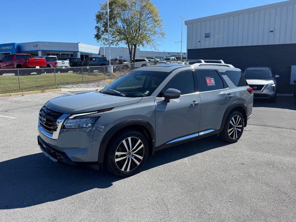 2024 Nissan Pathfinder Platinum Johnson City TN