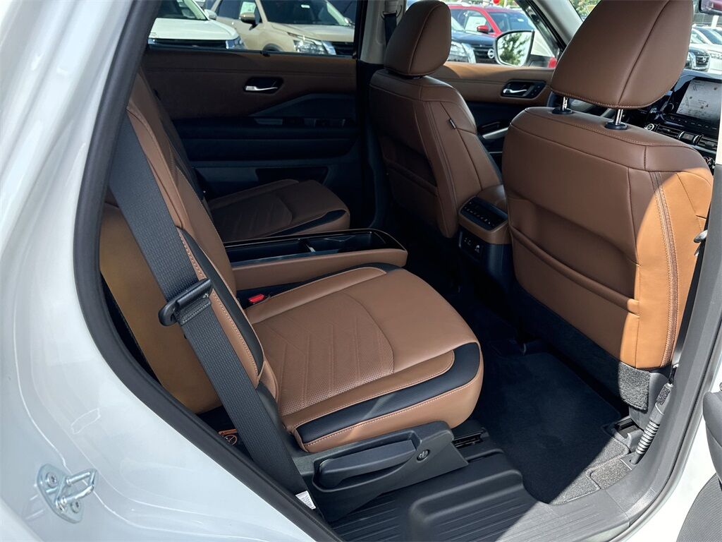 2024 Nissan Pathfinder Platinum Kennesaw GA