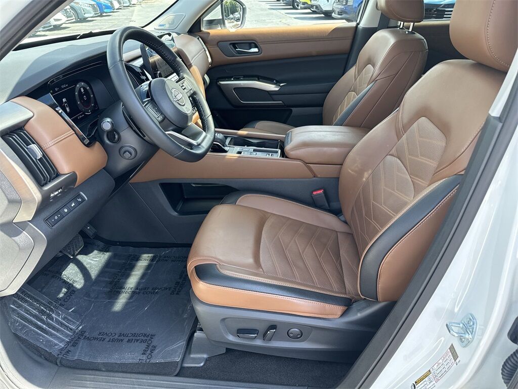 2024 Nissan Pathfinder Platinum Kennesaw GA