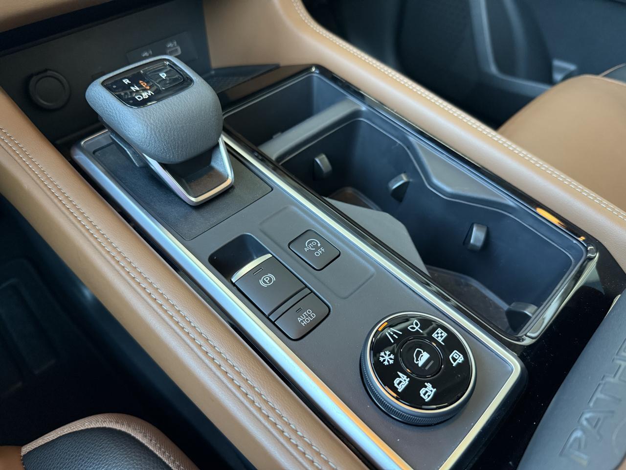 2024 Nissan Pathfinder Platinum Knoxville TN