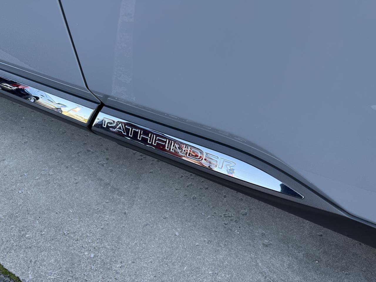 2024 Nissan Pathfinder Platinum Knoxville TN