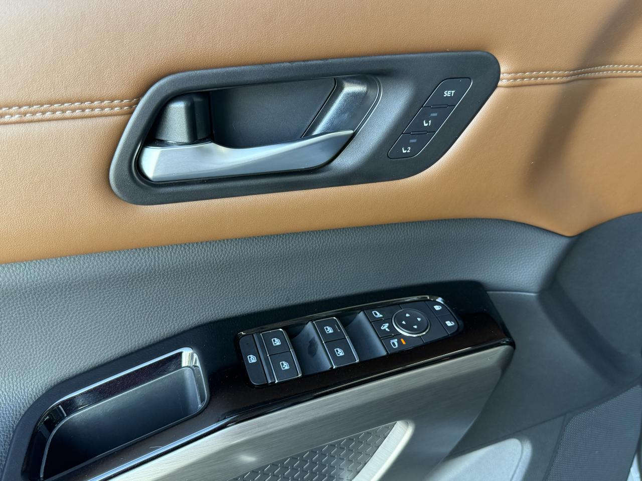 2024 Nissan Pathfinder Platinum Knoxville TN