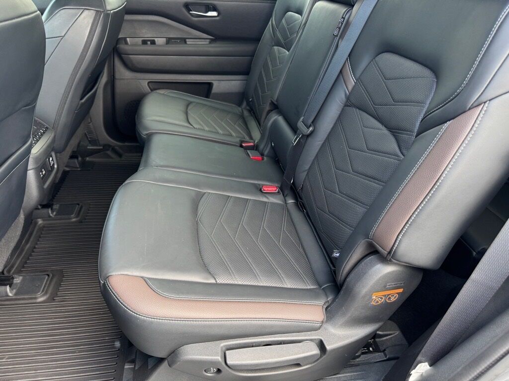 2024 Nissan Pathfinder Platinum Morristown TN