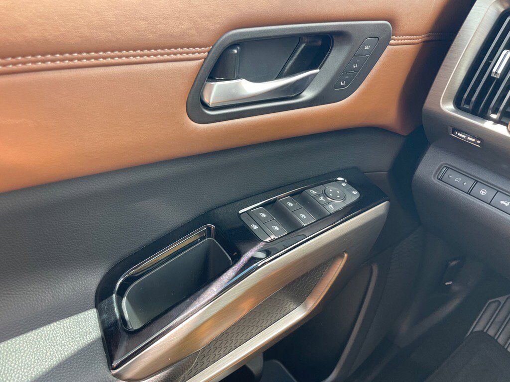 2024 Nissan Pathfinder Platinum Oak Ridge TN