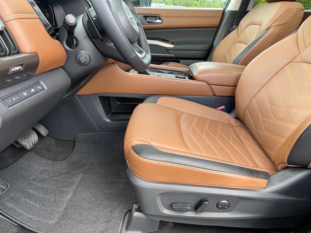 2024 Nissan Pathfinder Platinum Oak Ridge TN