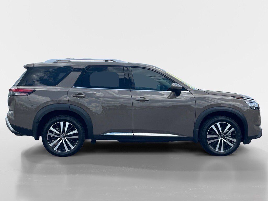 2024 Nissan Pathfinder Platinum Oak Ridge TN