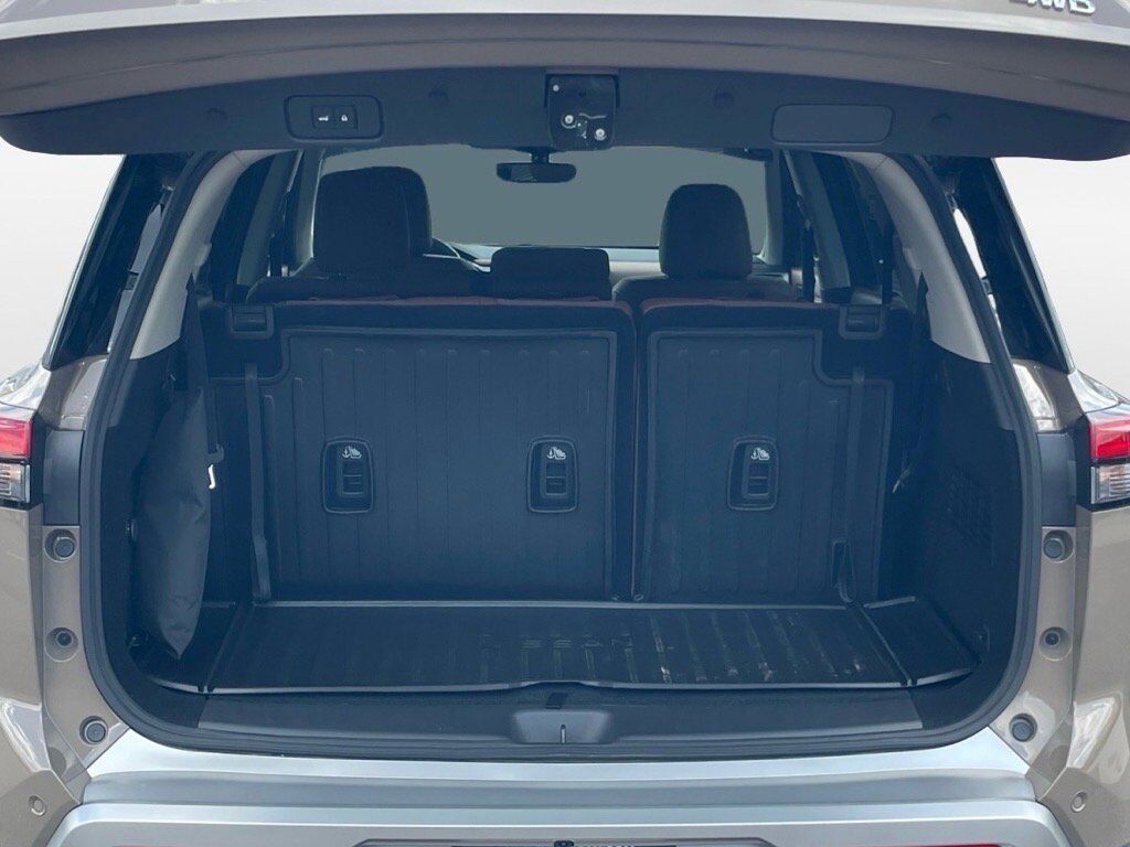 2024 Nissan Pathfinder Platinum Oak Ridge TN