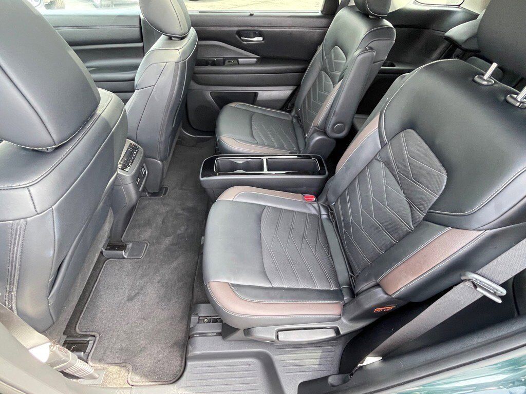 2024 Nissan Pathfinder Platinum Oak Ridge TN