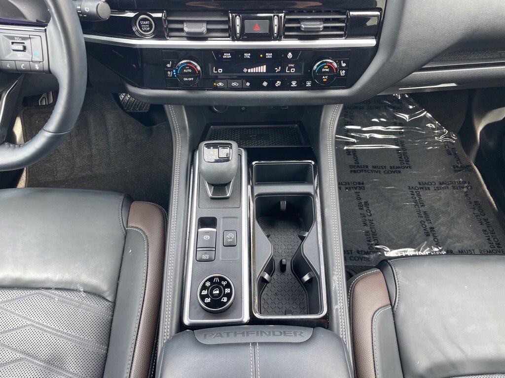 2024 Nissan Pathfinder Platinum Oak Ridge TN