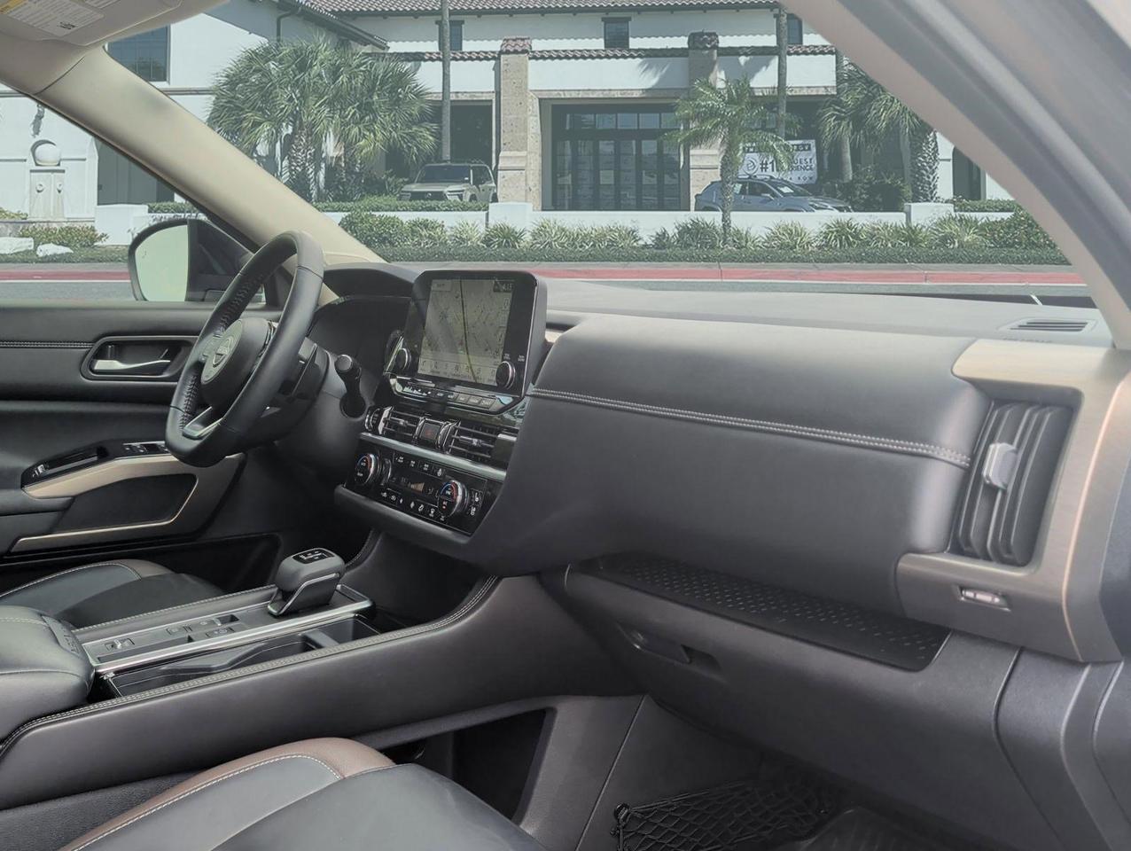 2024 Nissan Pathfinder Platinum San Juan TX