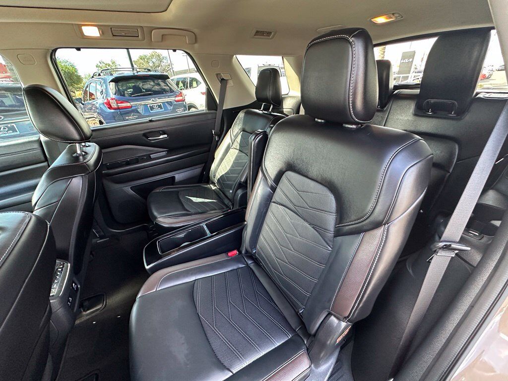 2024 Nissan Pathfinder Platinum Tucson AZ