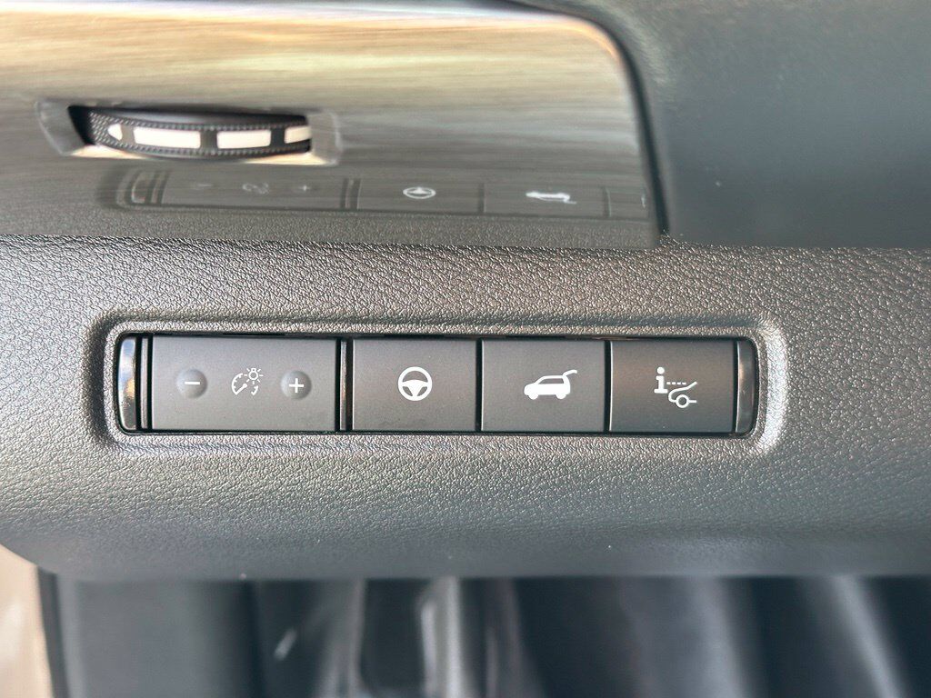 2024 Nissan Pathfinder Platinum Tucson AZ