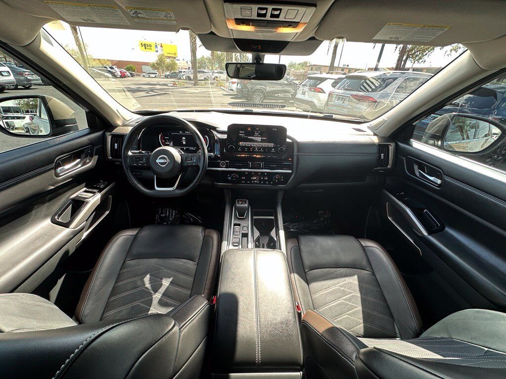 2024 Nissan Pathfinder Platinum Tucson AZ