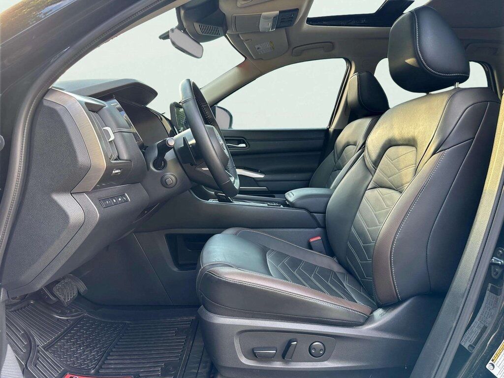 2024 Nissan Pathfinder Platinum W/Captain &amp; Black Appearance Pkg San Clemente CA