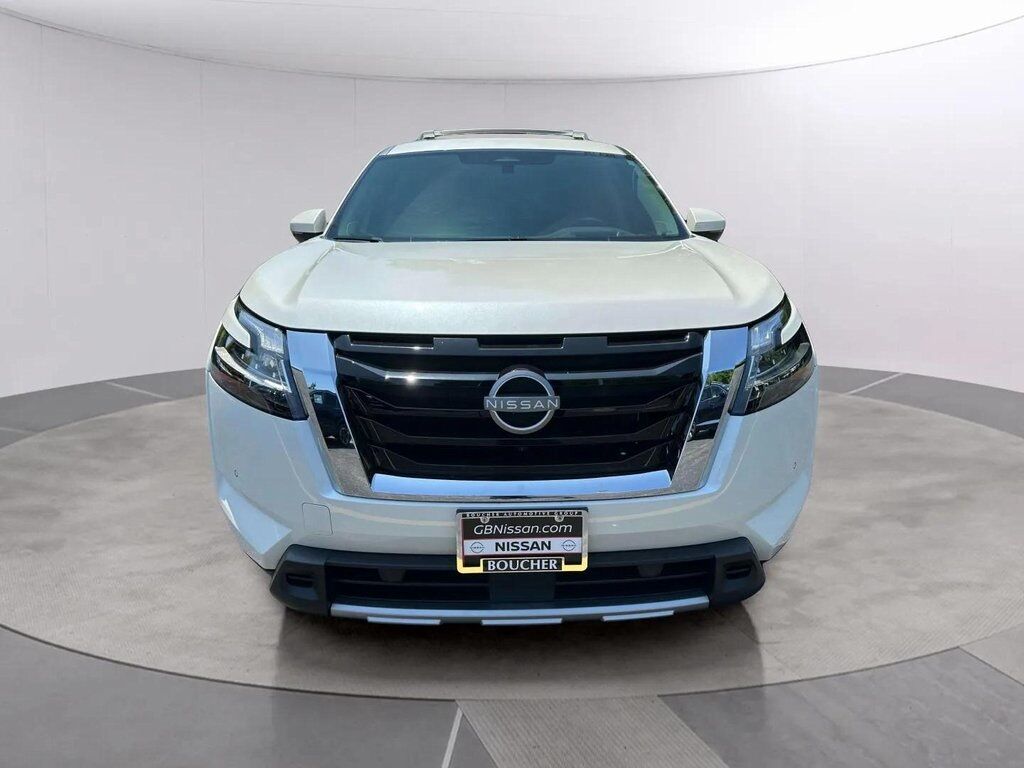 2024 Nissan Pathfinder Platinum w/Platinum Captains Pkg San Clemente CA