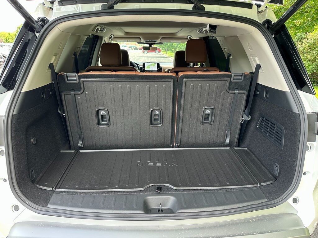 2024 Nissan Pathfinder Platinum w/Platinum Captains Pkg San Clemente CA