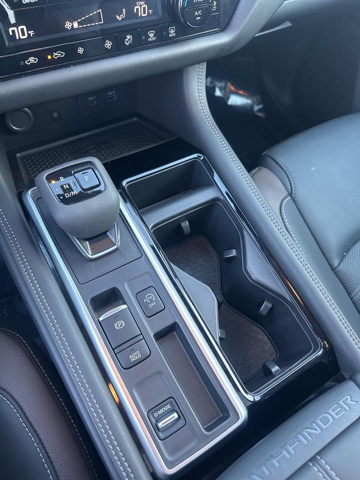 2024 Nissan Pathfinder Platinum Glen Burnie MD