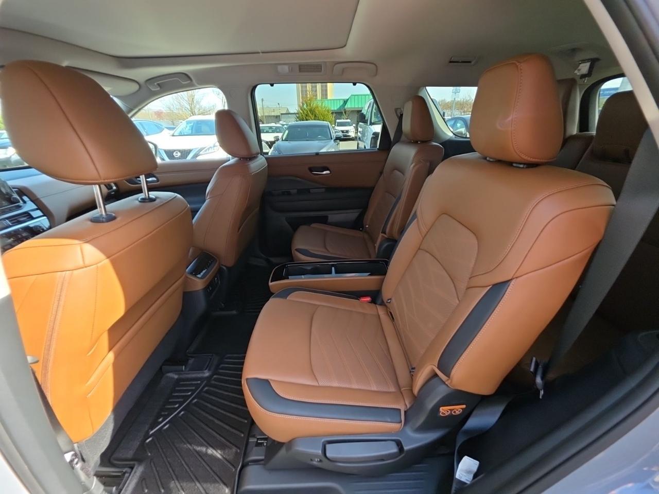 2024 Nissan Pathfinder Platinum Glen Burnie MD