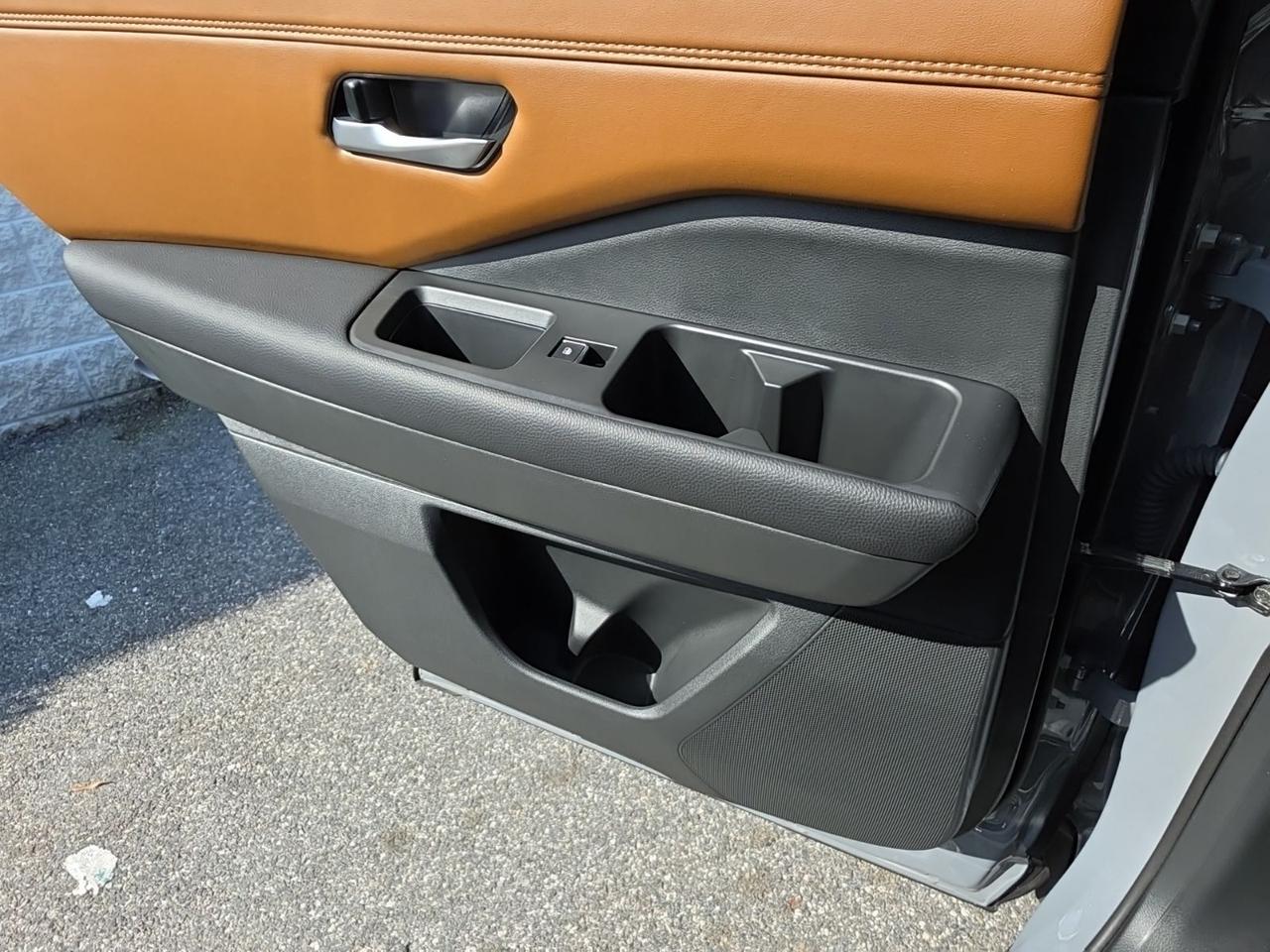 2024 Nissan Pathfinder Platinum Glen Burnie MD